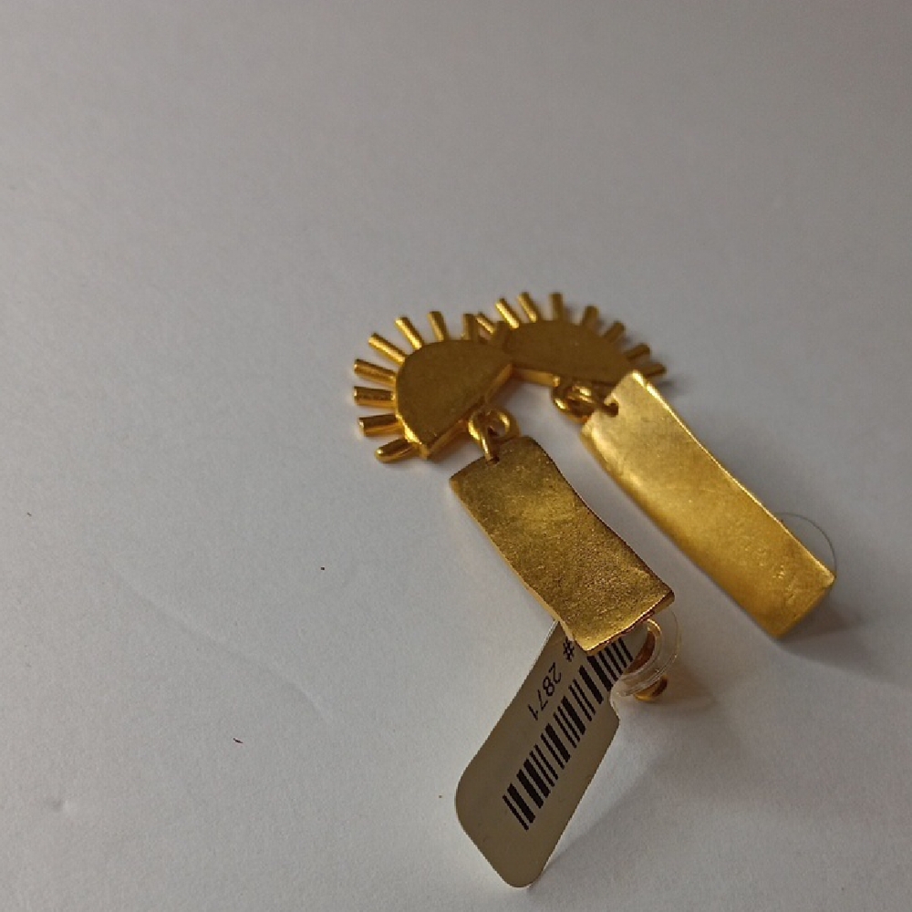 Radiant Gold Sunburst Earrings